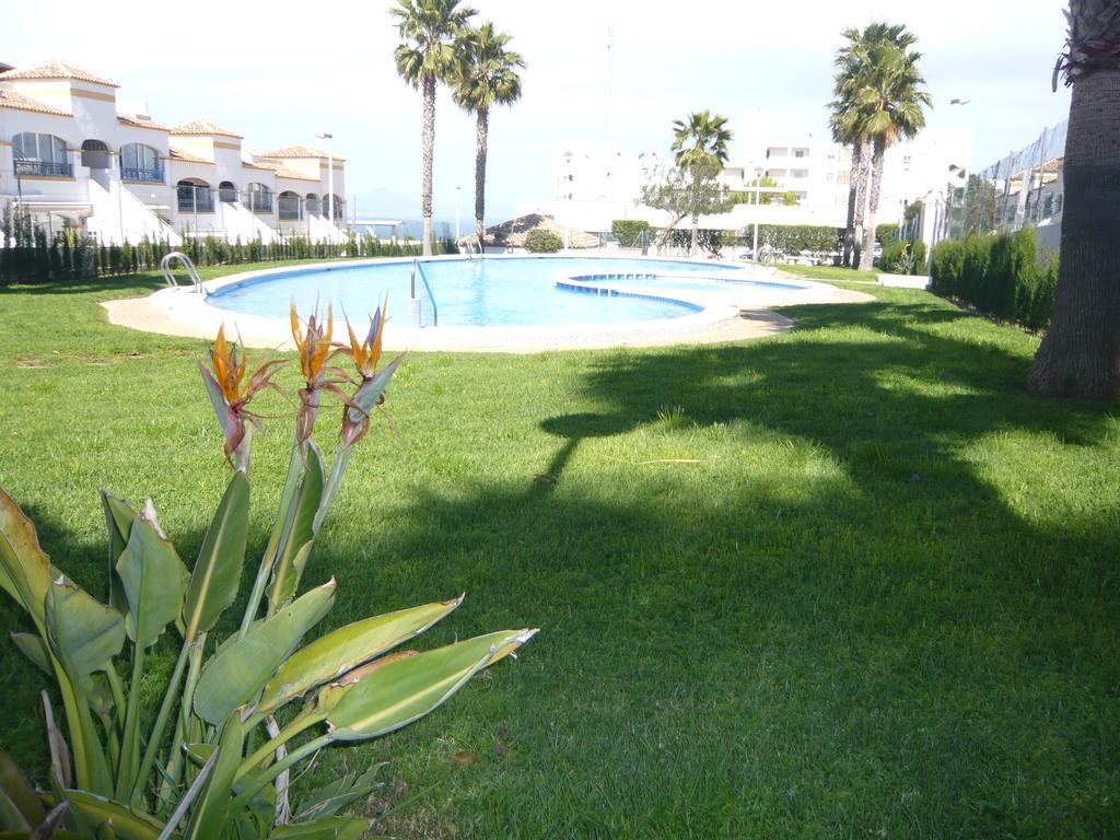 Alhambra Apartments Gran Alacant Bagian luar foto
